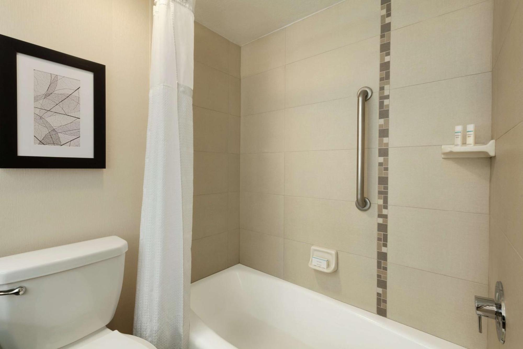 Embassy Suites By Hilton Arcadia-Pasadena Area Екстериор снимка