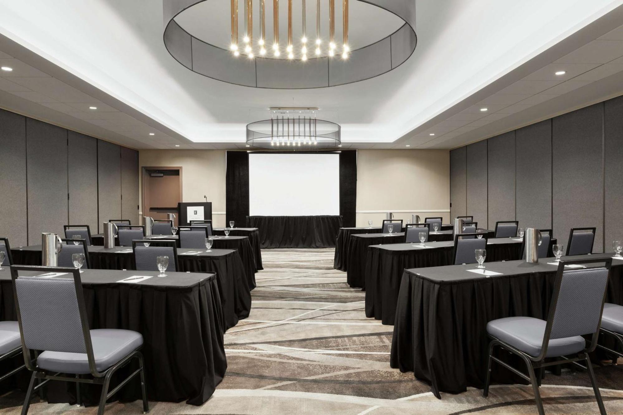 Embassy Suites By Hilton Arcadia-Pasadena Area Екстериор снимка
