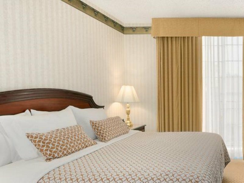 Embassy Suites By Hilton Arcadia-Pasadena Area Екстериор снимка